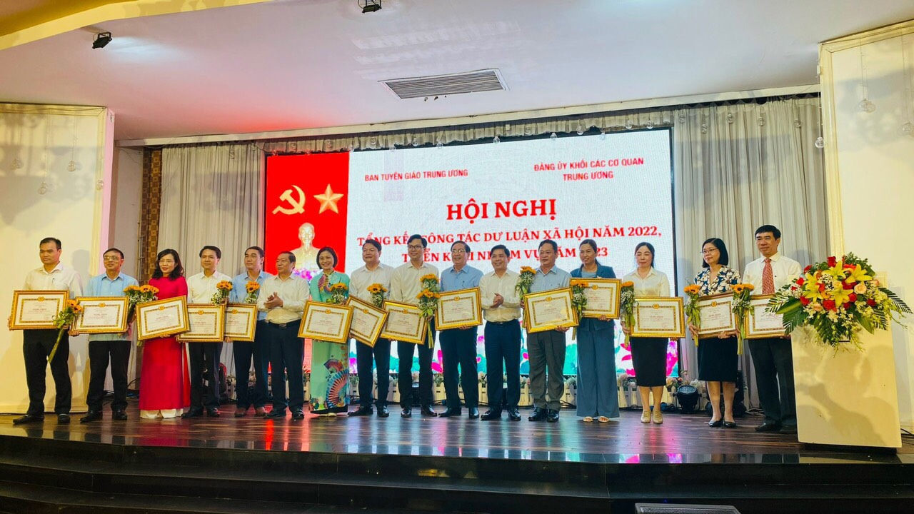 Ban Tuyên giáo Trung ương tổ chức Hội nghị Tổng kết  công tác dư luận xã hội năm 2022, tại thành phố Nha Trang